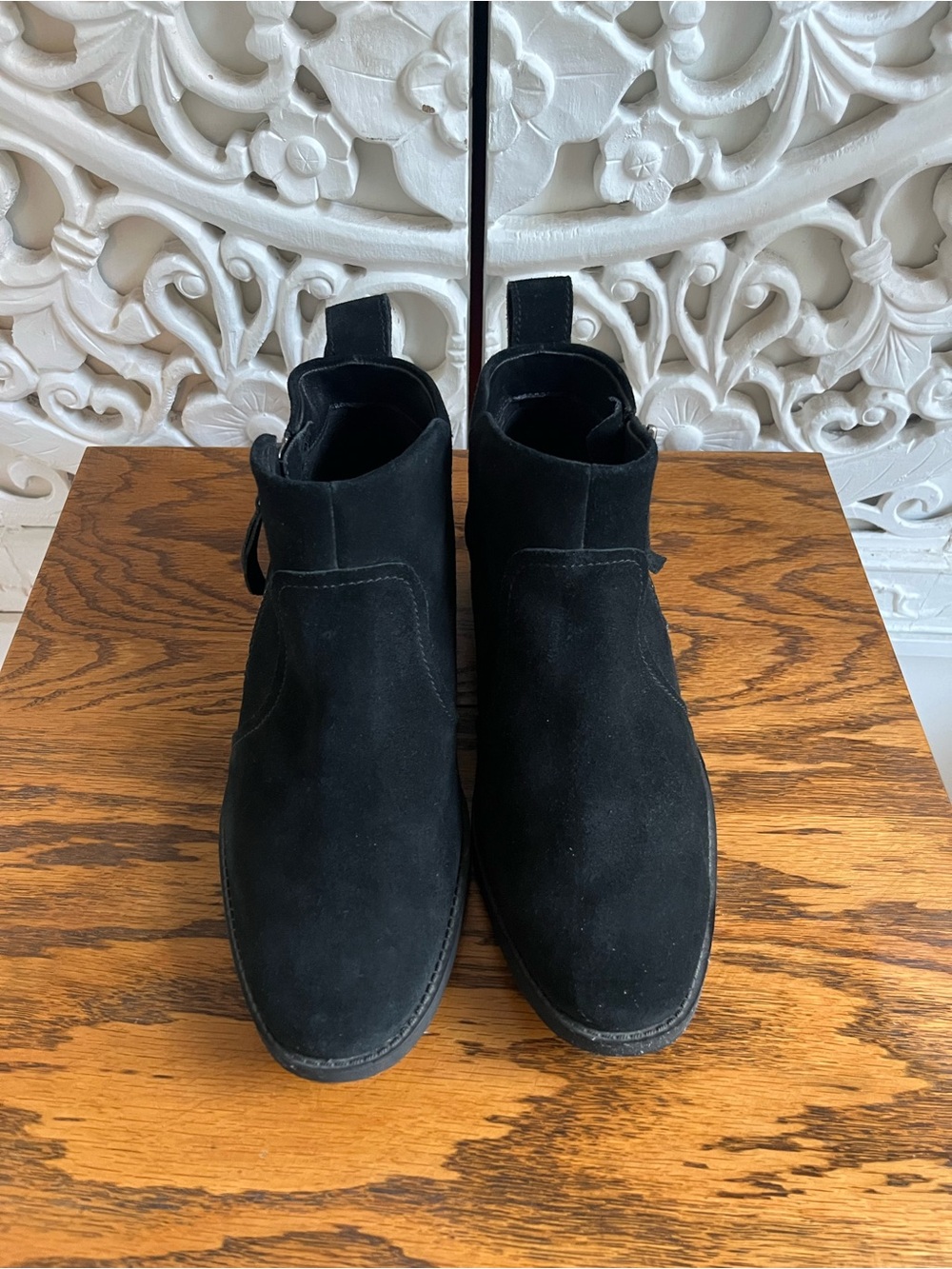 UGG Aureo Black Suede Side Zip Ankle Boots Women’s Size 8 - Picture 2 of 10